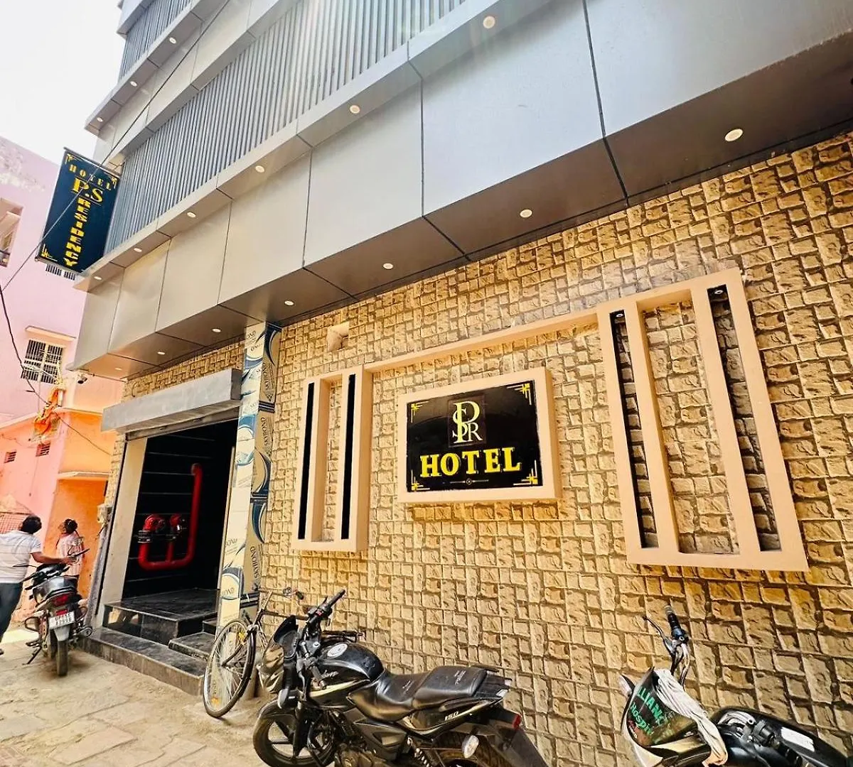 Hotel Psr Prem-Shobha Residency ! Varanasi Fully-Air-Conditioned Hotel At Prime Location With Off Site Parking Availability, Near Kashi Vishwanath Temple, And Ganga Ghat - 2