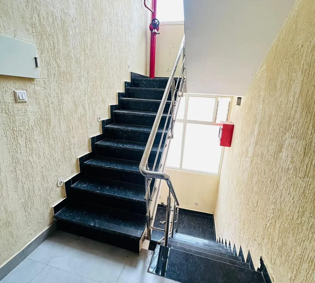 Hotel Psr Prem-Shobha Residency ! Varanasi Fully-Air-Conditioned Hotel At Prime Location With Off Site Parking Availability, Near Kashi Vishwanath Temple, And Ganga Ghat - 2