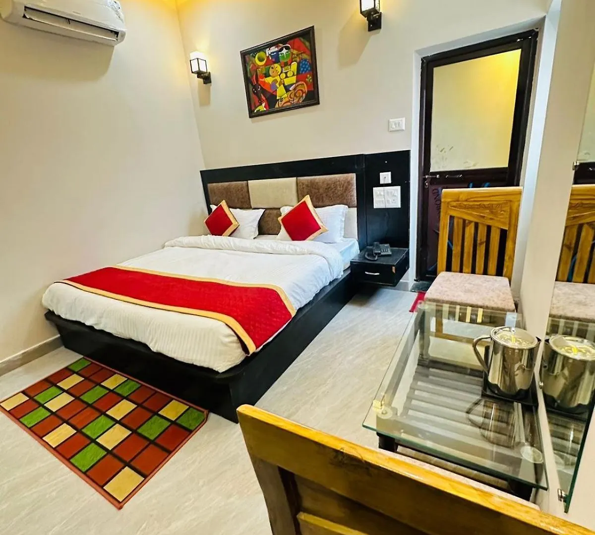 Hotel Psr Prem-Shobha Residency ! Varanasi Fully-Air-Conditioned Hotel At Prime Location With Off Site Parking Availability, Near Kashi Vishwanath Temple, And Ganga Ghat - 2