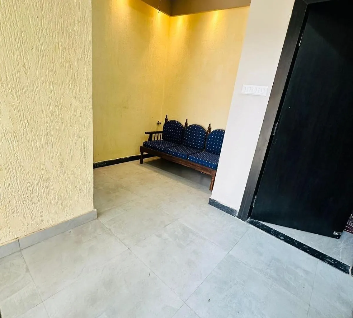 Hotel Psr Prem-Shobha Residency ! Varanasi Fully-Air-Conditioned Hotel At Prime Location With Off Site Parking Availability, Near Kashi Vishwanath Temple, And Ganga Ghat - 2
